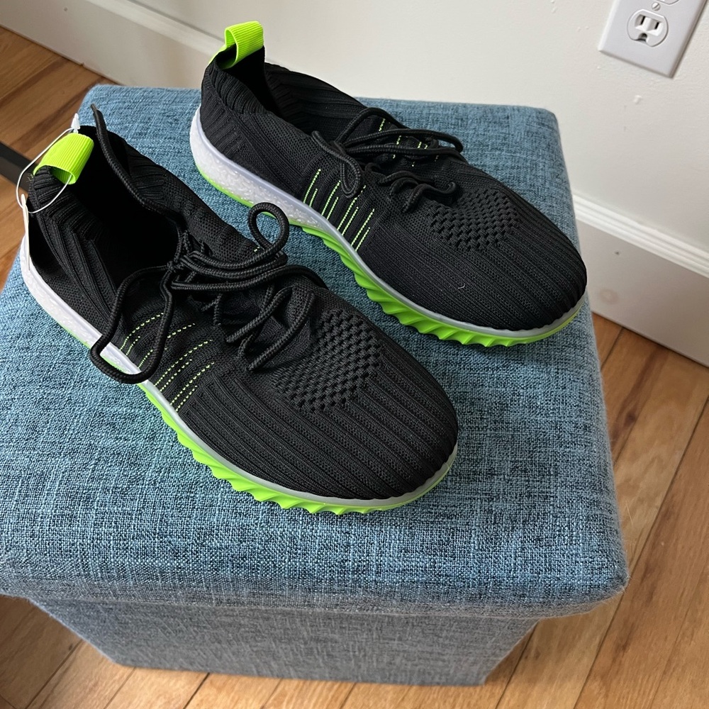 NWT Danskin Black and Neon Green Sneakers
